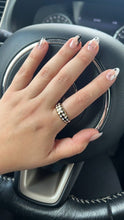 Load image into Gallery viewer, Windsor Ring