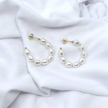 Load image into Gallery viewer, Kimmy Pearl Hoops