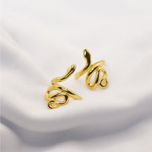 Load image into Gallery viewer, Sly Adjustable Snake Ring