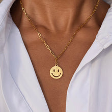 Load image into Gallery viewer, Smiley Necklace