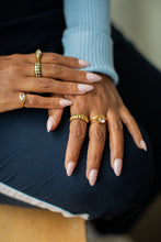 Load image into Gallery viewer, Pinky Ring Pear
