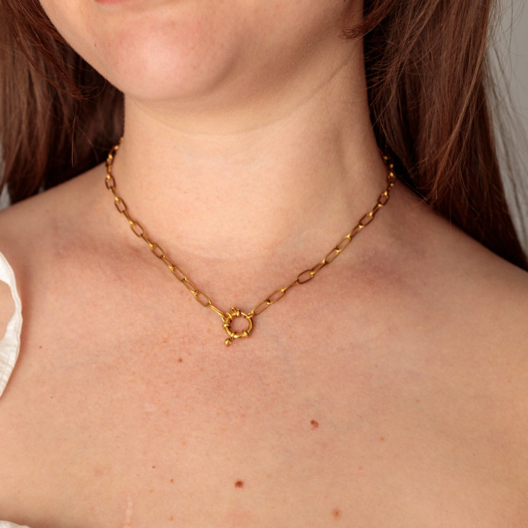 Saylor Chain