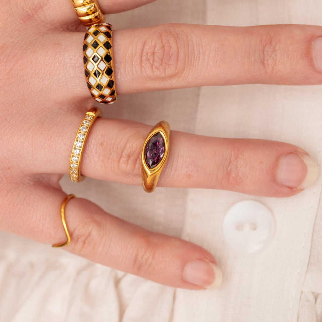 Royal Isis Ring