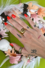 Load image into Gallery viewer, Windsor Ring
