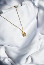 Load image into Gallery viewer, Classic Fry Necklace

