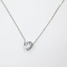 Load image into Gallery viewer, Solitaire Heart Necklace
