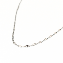 Load image into Gallery viewer, Silver Tinsel Chain

