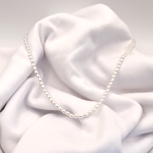 Load image into Gallery viewer, Cove Pearl Necklace
